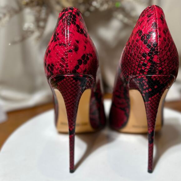 Red Snakeskin Pointed Toe Pumps – Bold 4.75” Heels‎ - Picture 8 of 10